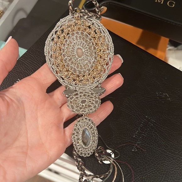 Jem tie necklace - Picture 3 of 3